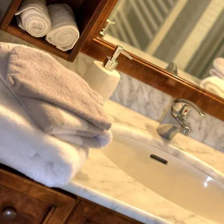 Le Clos Du Martouret Bed and Breakfast Roisey