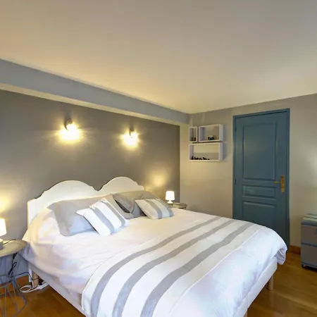 Le Clos Du Martouret Bed and Breakfast Roisey