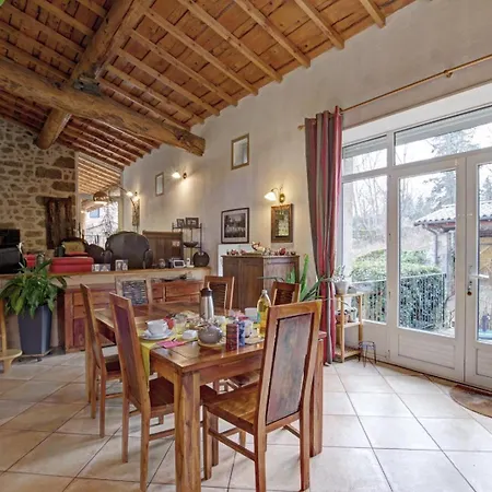 Le Clos Du Martouret Bed & Breakfast *
